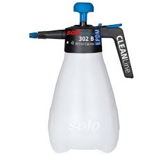 Solo 2L Hand Pump Sprayer